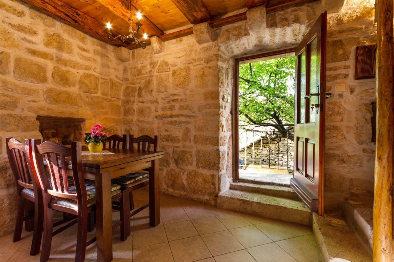 Old Small Stone House Zrnovo Dış mekan fotoğraf