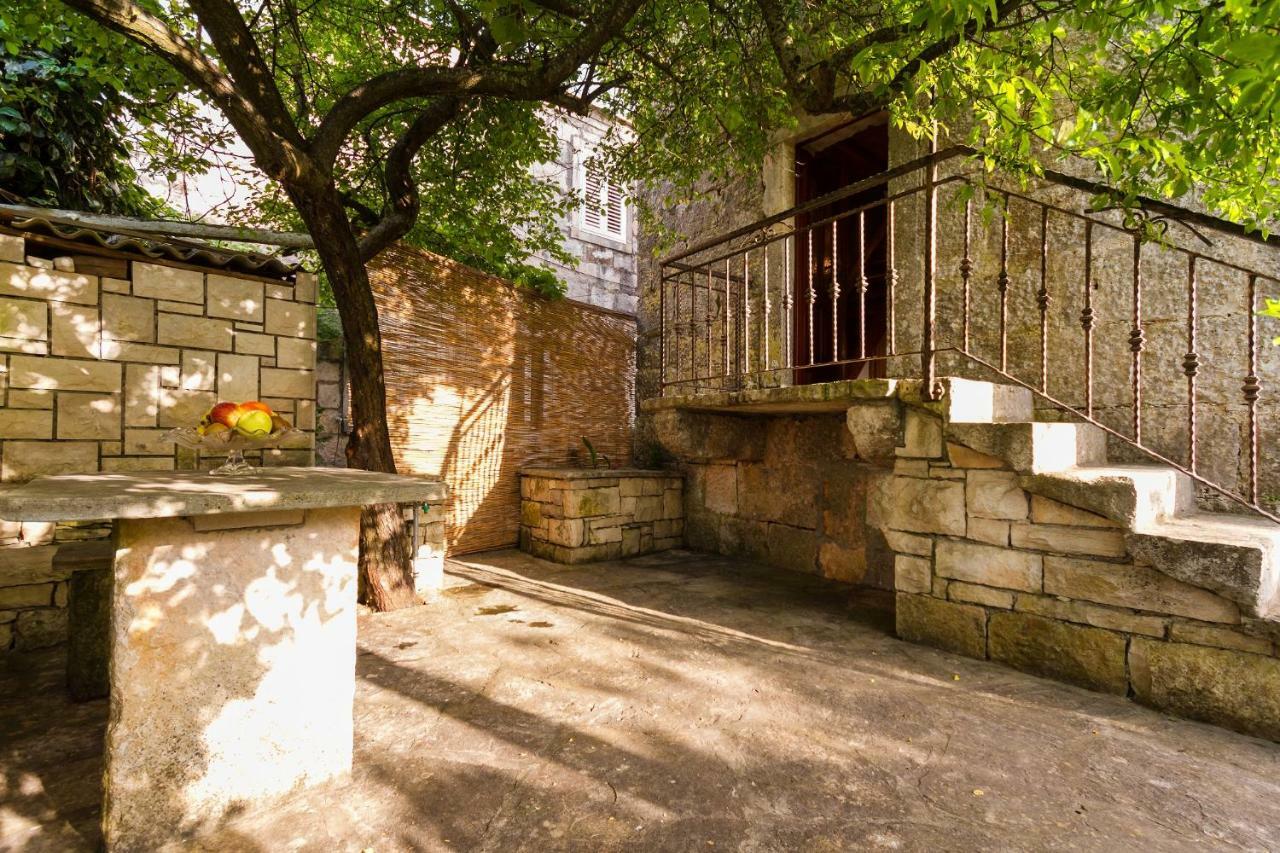 Old Small Stone House Zrnovo Dış mekan fotoğraf